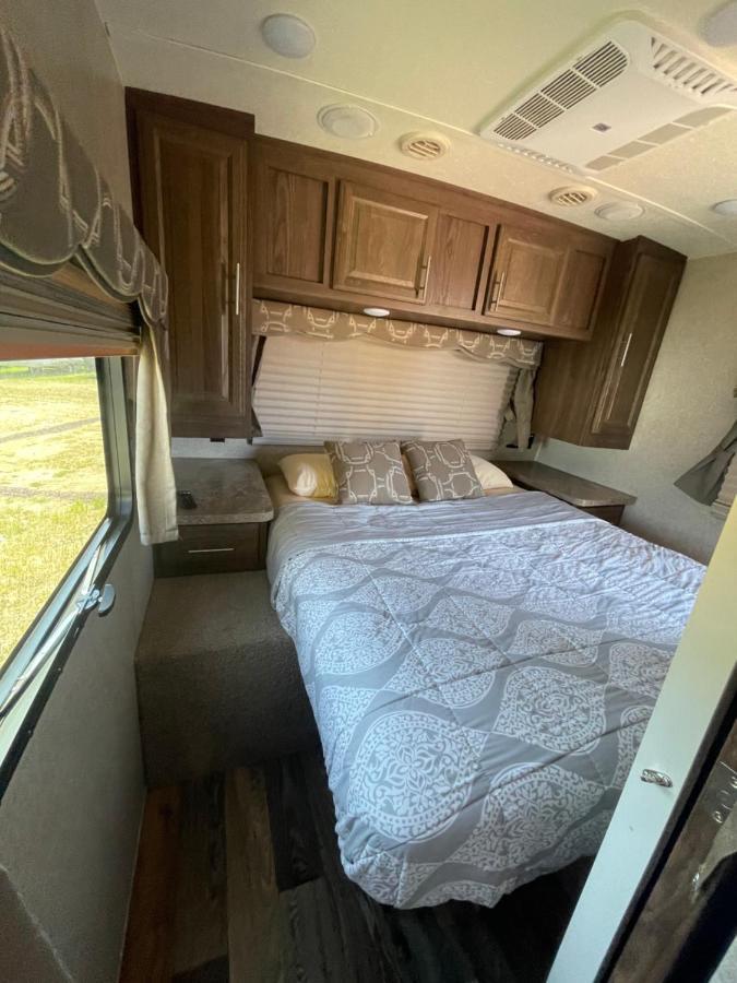Готель Rv2 Stunning Rv Private Netflix Freeparking Морено-Валлі Екстер'єр фото